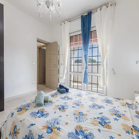 Cotriero Crystal Villa *