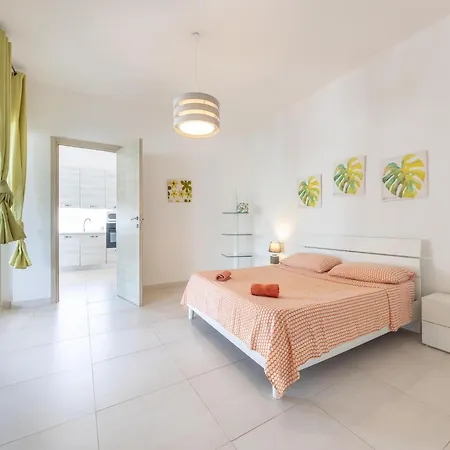 Cotriero Crystal Villa *